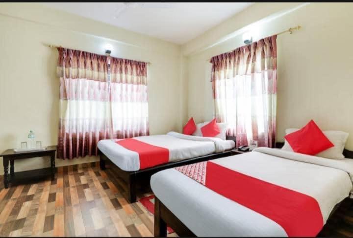 Hotel The Lake Pokhara Luaran gambar
