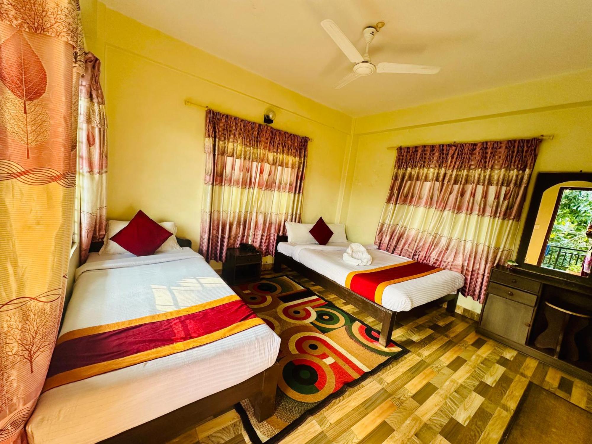 Hotel The Lake Pokhara Luaran gambar