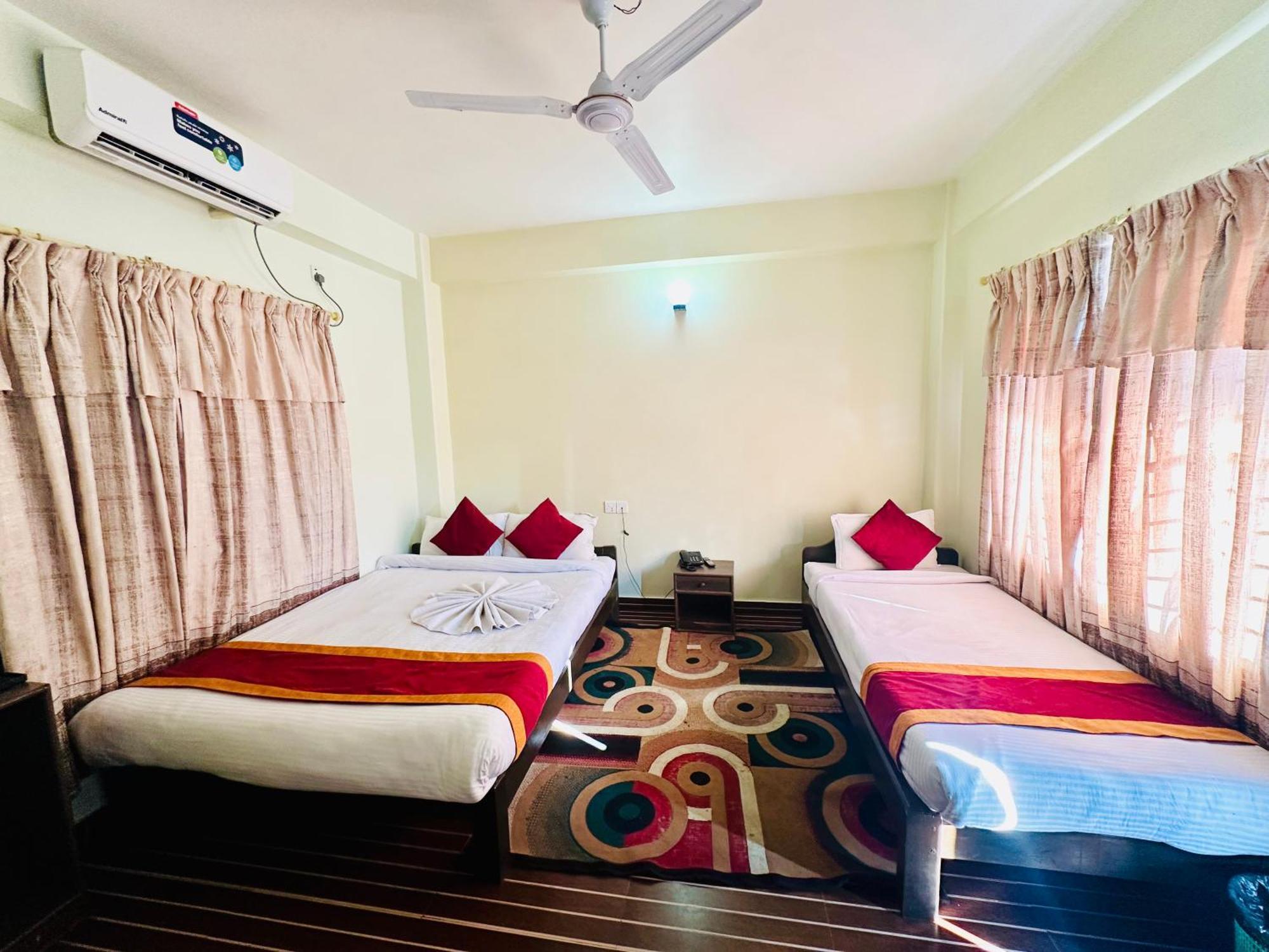 Hotel The Lake Pokhara Luaran gambar