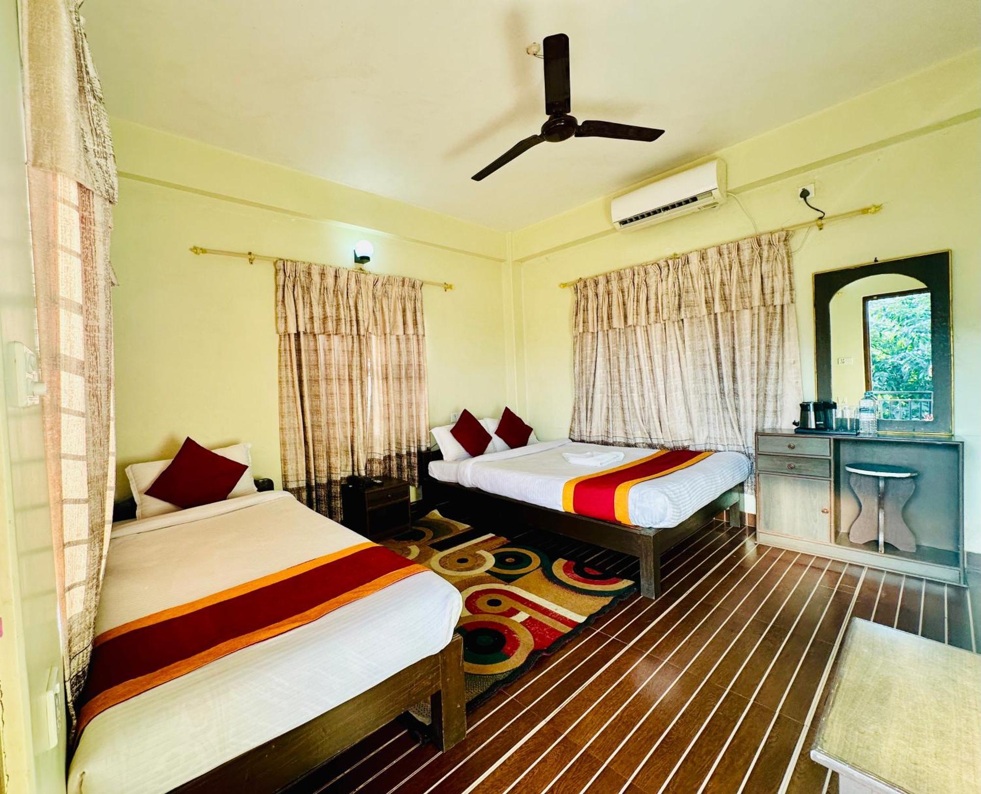 Hotel The Lake Pokhara Luaran gambar